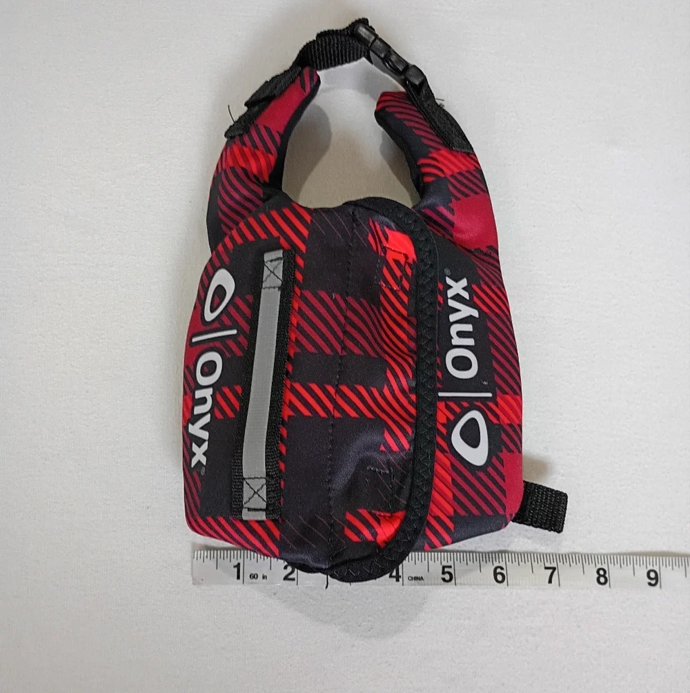Onyx red black
